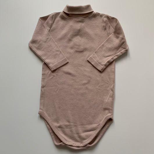 Bonpoint Dusty Pink Cotton Poloneck Bodysuit: 18 Months