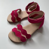 Chloe girls hot pink suede scallop sandals secondhand used preloved