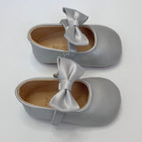 Papouelli Silver Pram Shoes With Bow: Size EU 19 (Brand New)