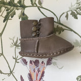Chloé Taupe/ Brown Leather Baby Booties: 6-9 Months